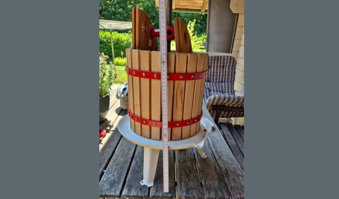 Houten fruitpers / sapmaker, Ophalen, Zo goed als nieuw