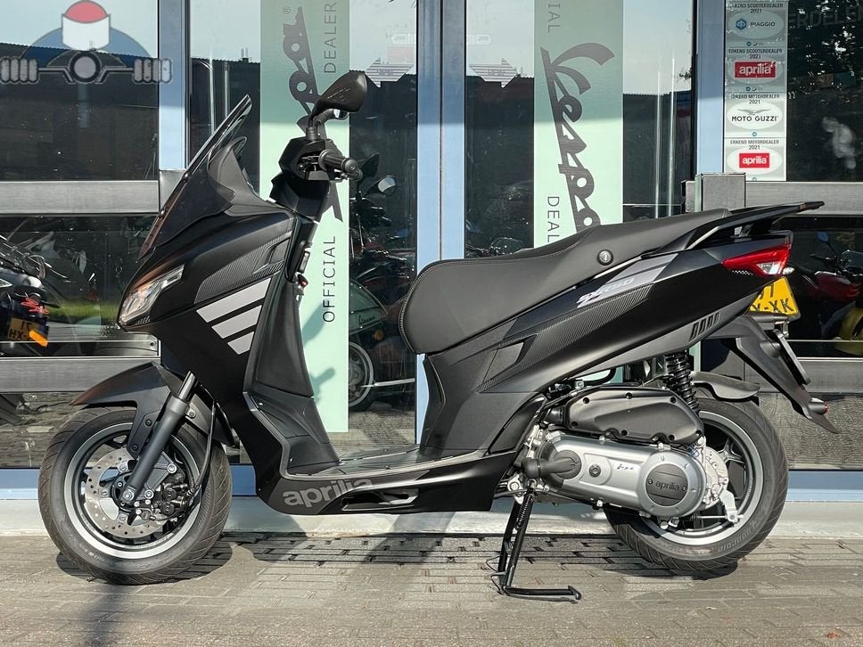 Aprilia SXR SPORT 50 600,- korting!!, Ophalen, Overige modellen, Maximaal 45 km/u, Onbekend