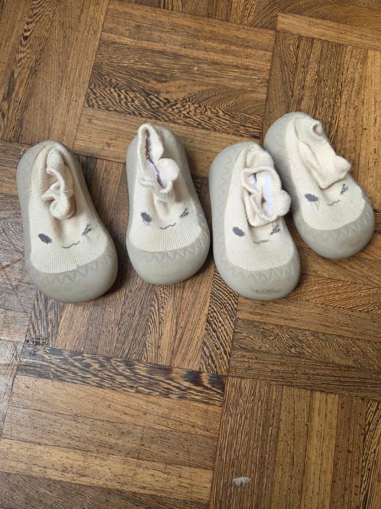 2 paar babyslofjes/schoentjes maat 20 (12.8 cm), Ophalen of Verzenden, Gebruikt, Jongetje of Meisje, Slofjes