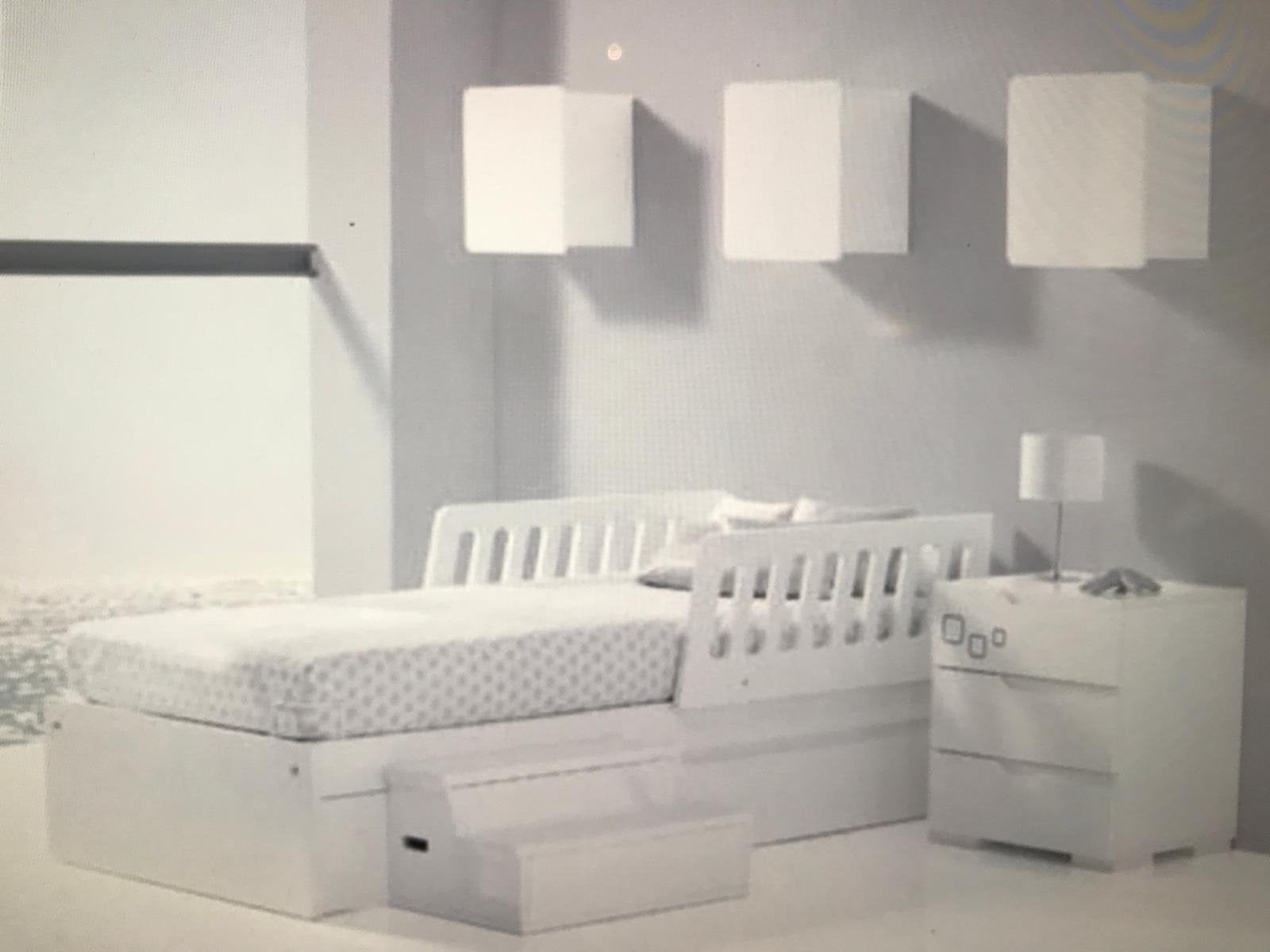 Alondra wit hoogglans ledikant + commode (Evolutive), Kinderen en Baby's, Ophalen, Gebruikt, 70 tot 85 cm, Lattenbodem