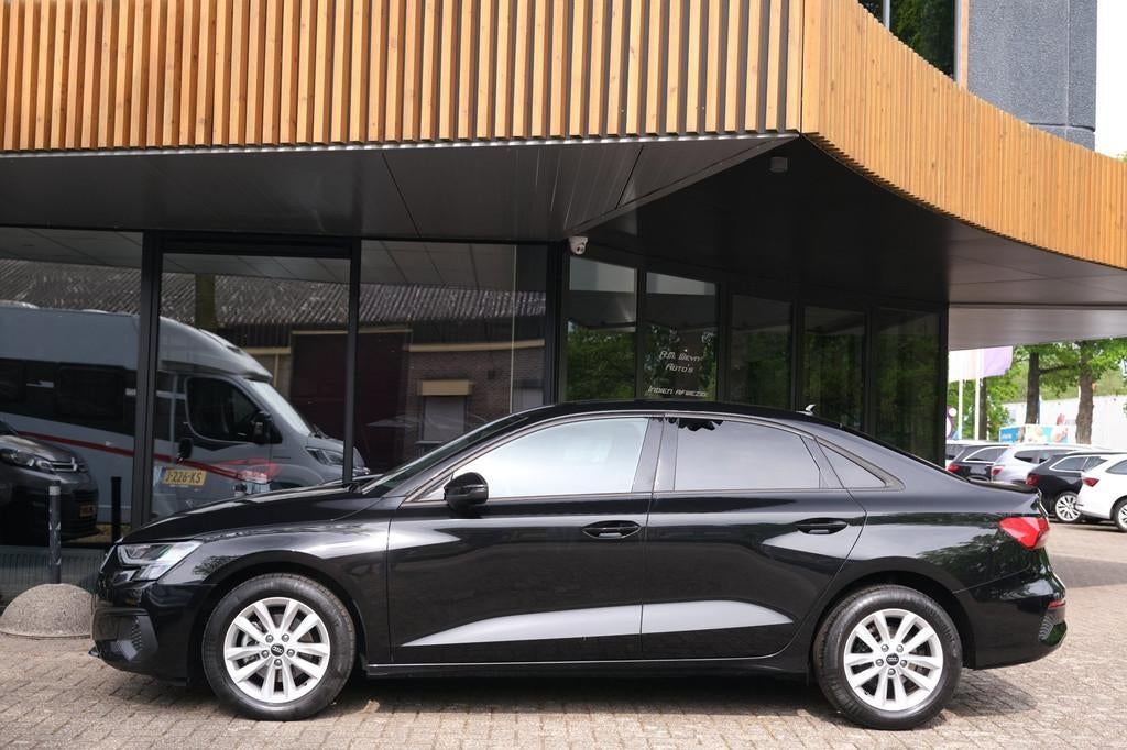 Audi A3 Limousine 30 TFSI Pro Line|Rijklaar!|ACC|Apple Carpl, Auto's, Stof, Gebruikt, Zwart, Origineel Nederlands