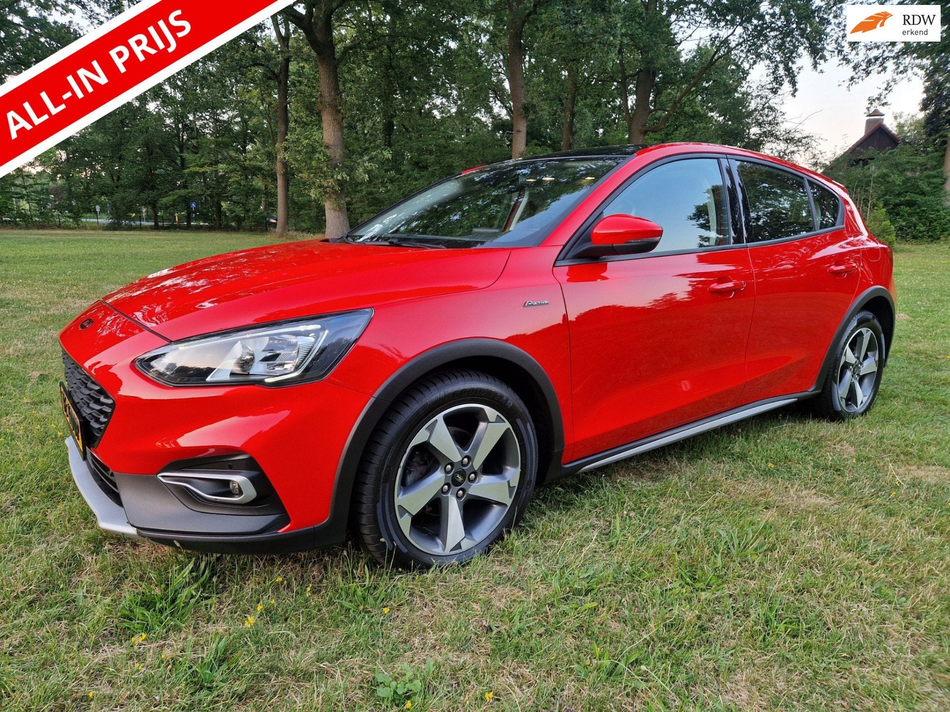 Ford FOCUS 1.5 EcoBoost Vignale / AUT / PANO-DAK / CARPLAY /, Auto's, Ford, 1304 kg, Gebruikt, Euro 6, Lichtsensor