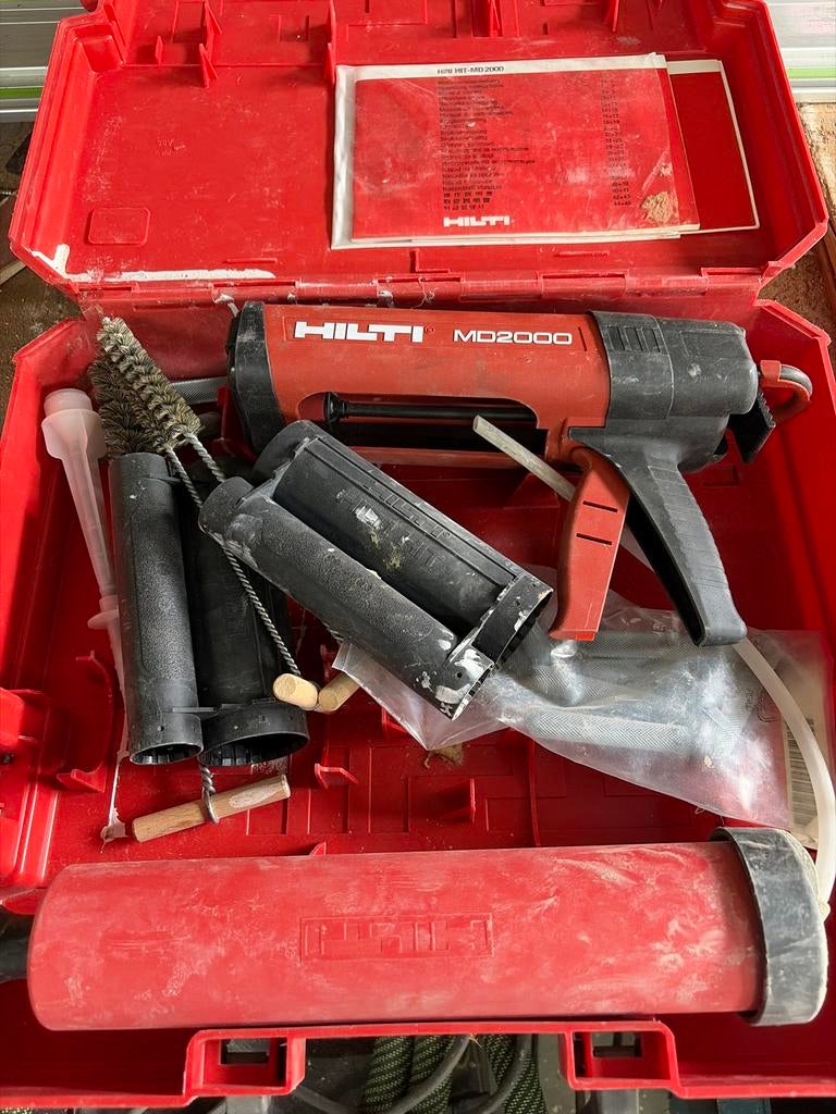 Hilti MD2000 Kit voor chemische ankers, Ophalen of Verzenden, Zo goed als nieuw