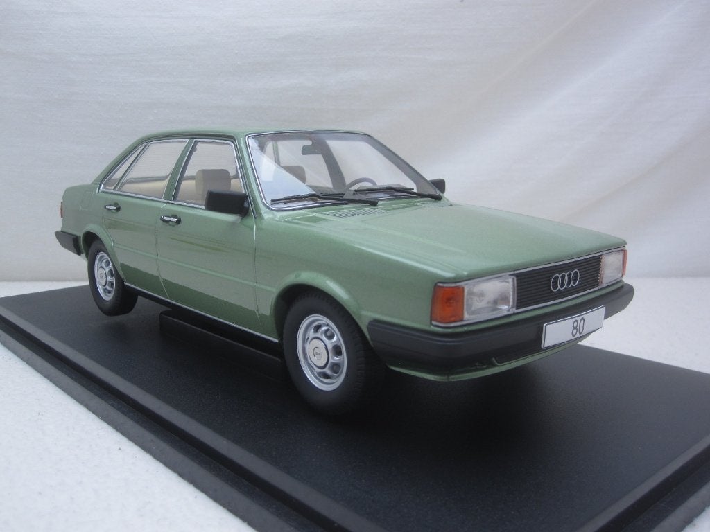 Audi 80 CL (B2) 1978 groen metallic 1:18 MCG, Ophalen of Verzenden, Nieuw, Auto, Overige merken