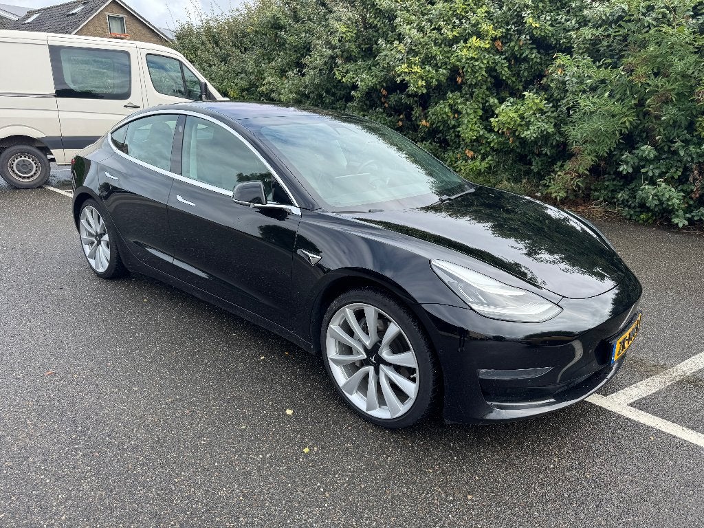 Tesla Model 3 Long Range RWD 75 kWh | SOH 84% | Lichtmetal, Auto's, Tesla, Automaat, Zwart, Zwart, Elektrisch