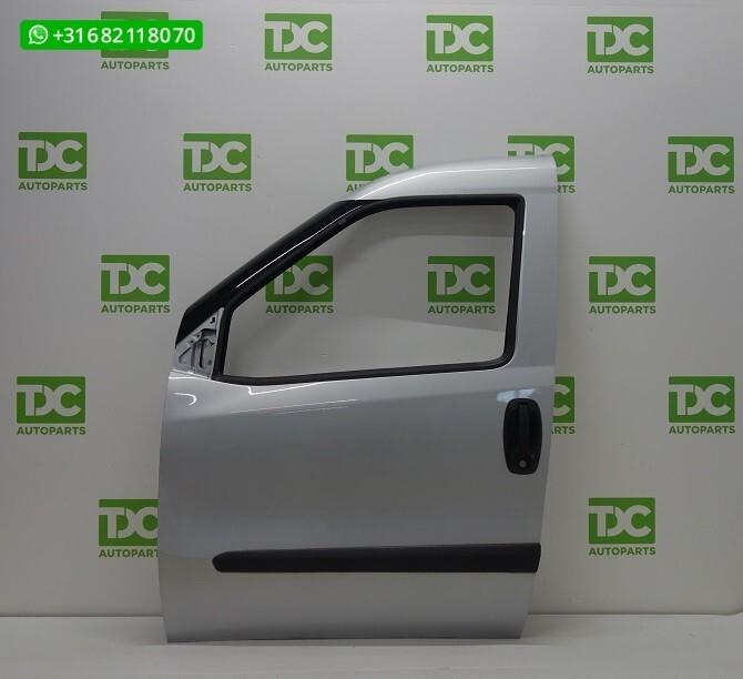 Opel Combo ('11-'18) Voorportier links zilvergrijs, Auto-onderdelen, Gebruikt, Deur, Ophalen of Verzenden, Opel