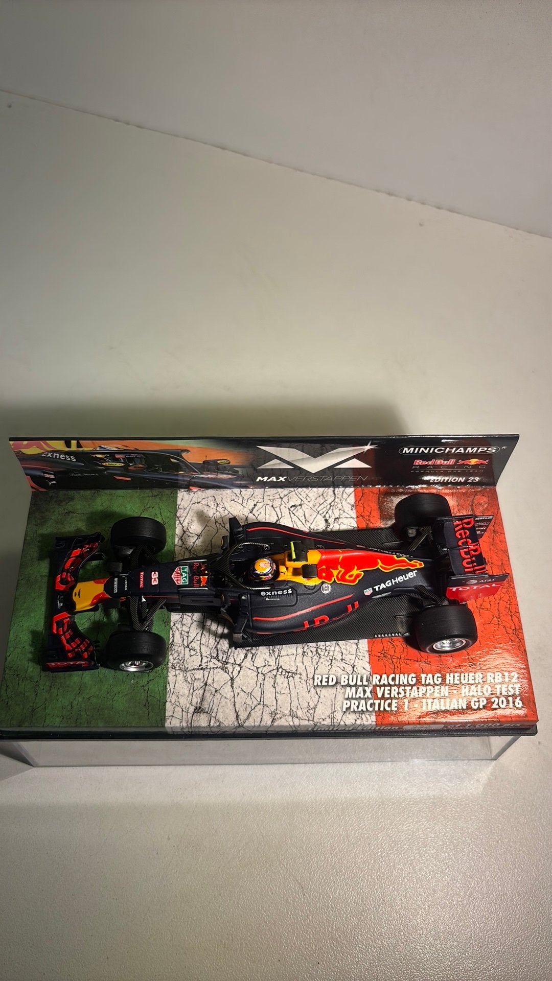 F1 red bull rb12 m.verstappen helo test 2016 minichamps 1.43, Auto, Ophalen of Verzenden, MiniChamps, A