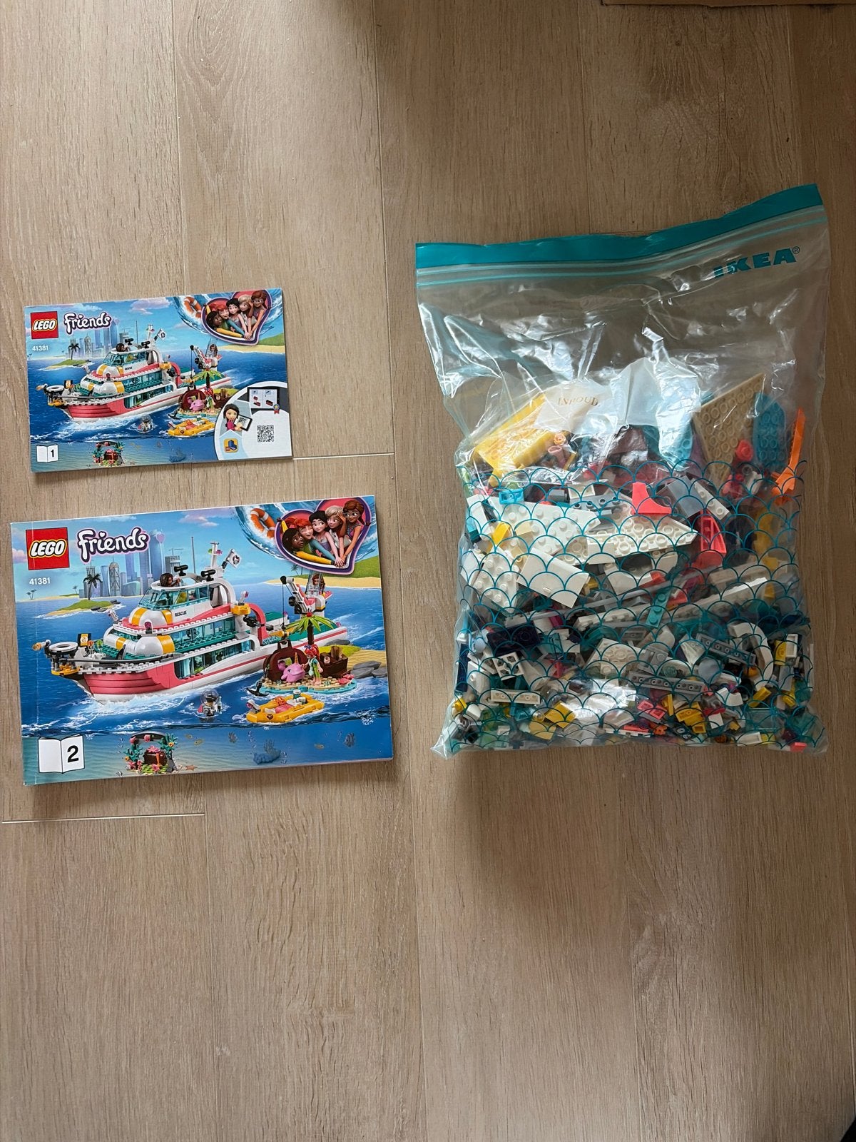 LEGO Friends Reddingboot 41381 met instructieboekjes, Ophalen, Gebruikt