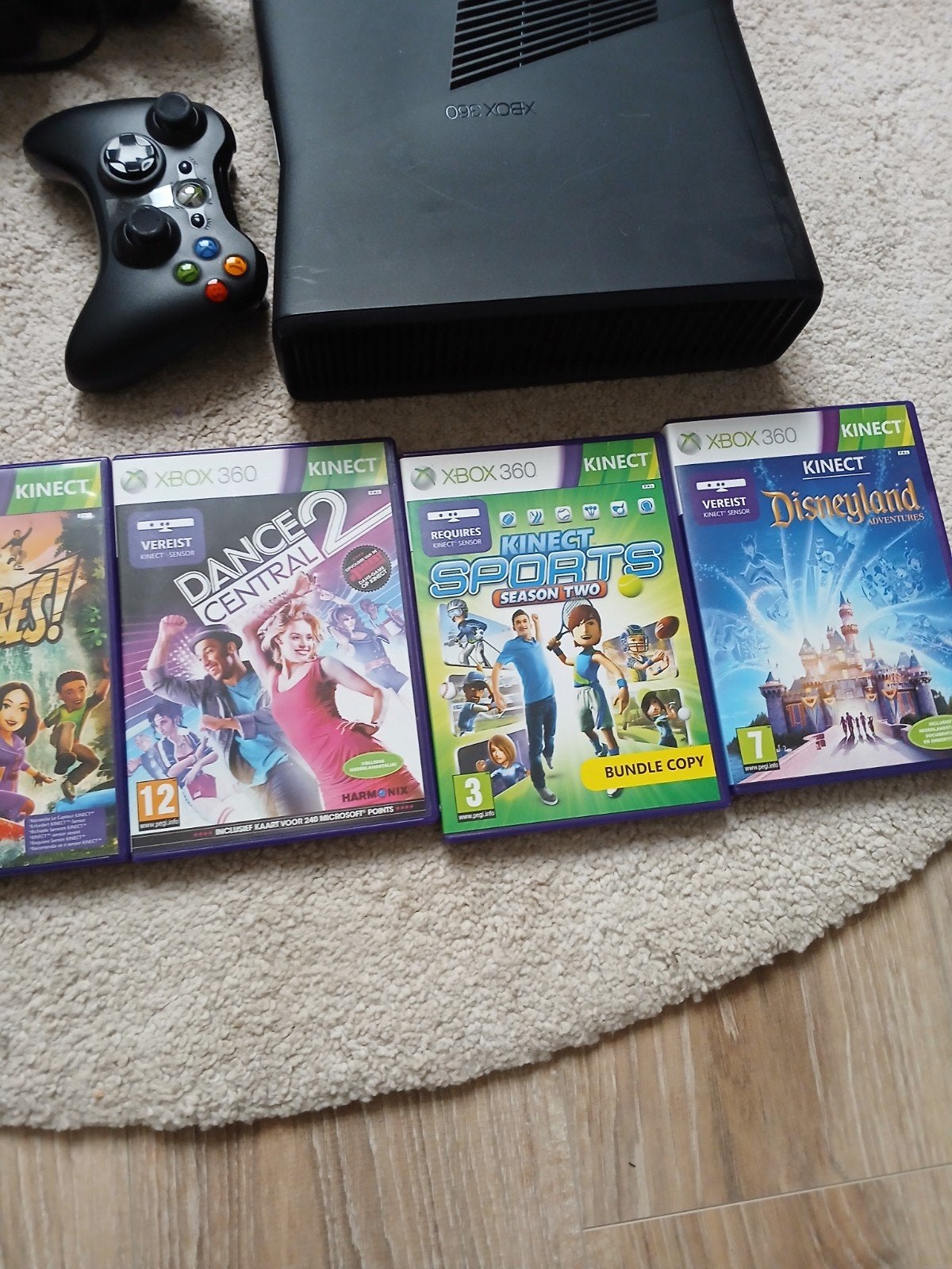 Xbox 360 met Kinect en 5 spellen - Compleet pakket, Spelcomputers en Games, Ophalen, Gebruikt, Eén computer, Sport