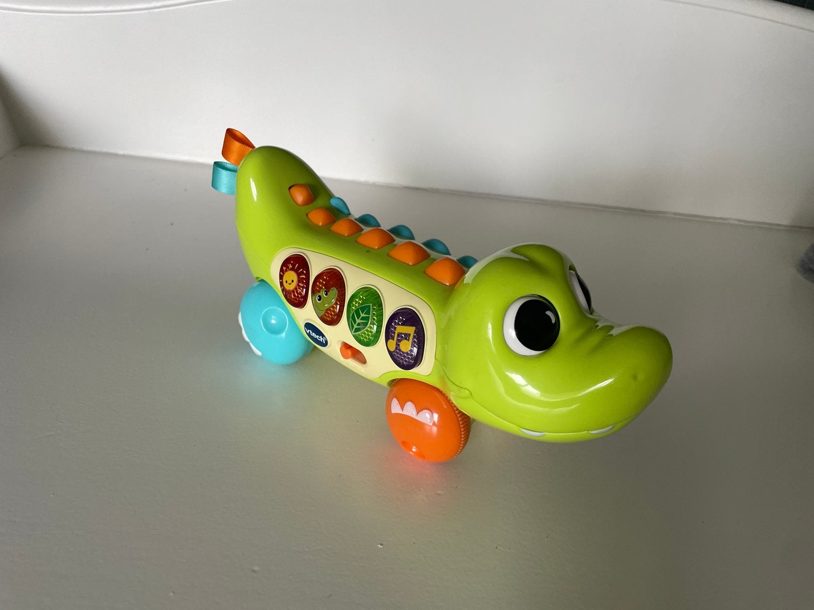 VTech Krokodil Muziek Speeltje met Wielen, Ophalen of Verzenden, Zo goed als nieuw, 6 maanden tot 2 jaar