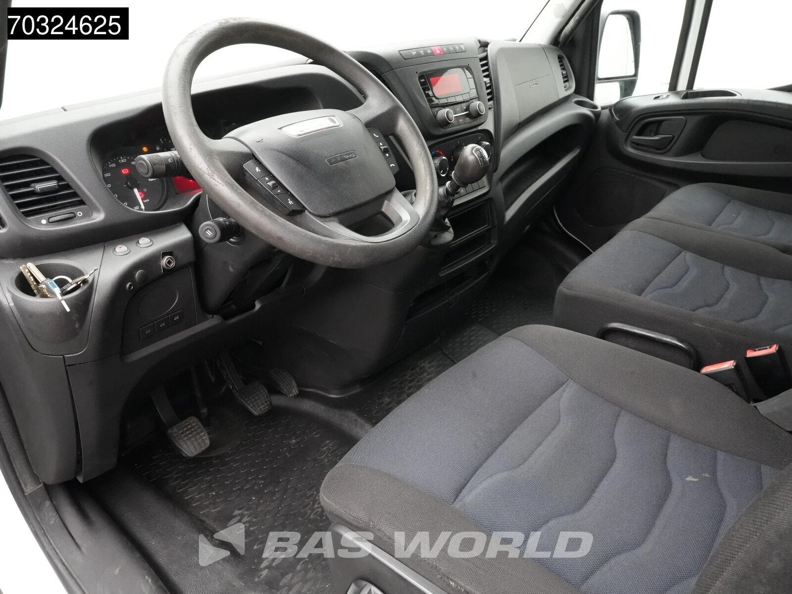 Iveco Daily 35C14 Dubbellucht L2H2 3,5t Trekhaak Airco Cruis, Auto's, Gebruikt, Euro 6, Iveco, Wit