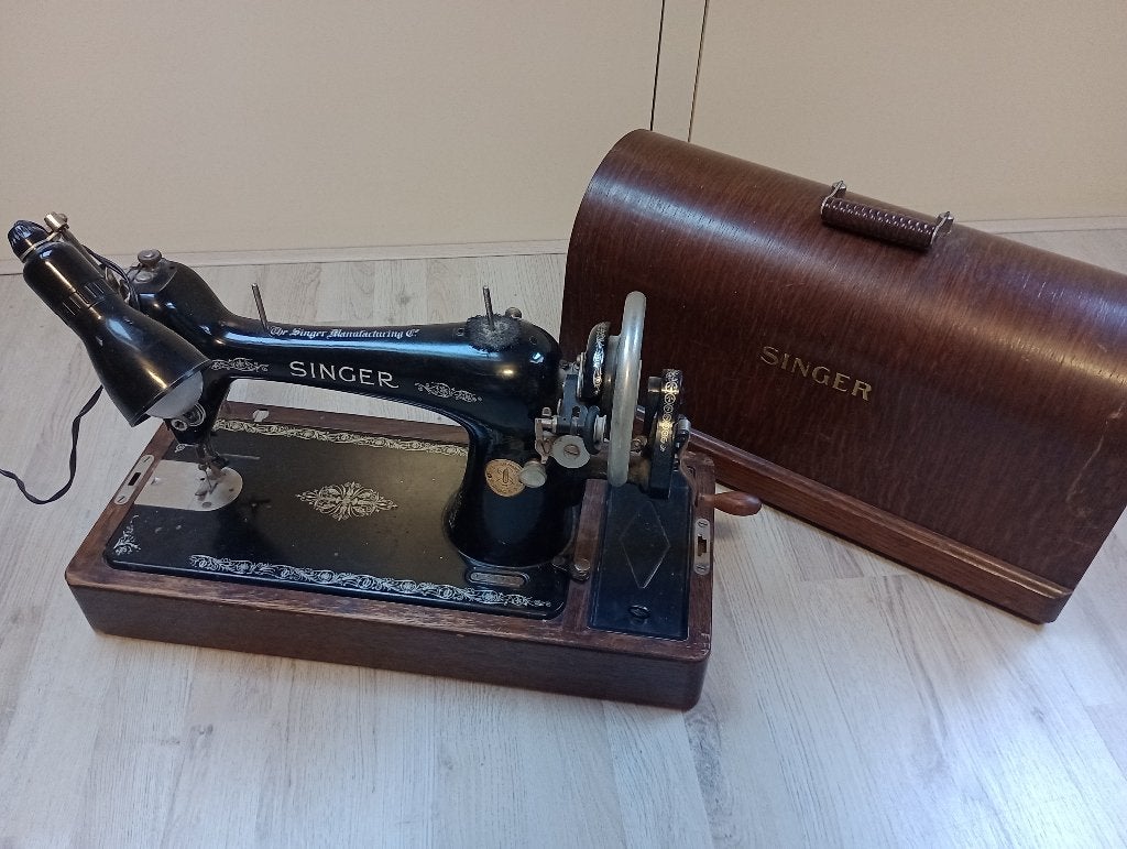 Antieke naaimachine jaren '30. Vintage / brocante, Ophalen
