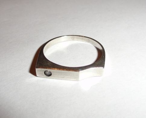 Ring zilver 925 zirkonia modern strak, Met kristal, Nieuw, Ophalen of Verzenden, 17 tot 18