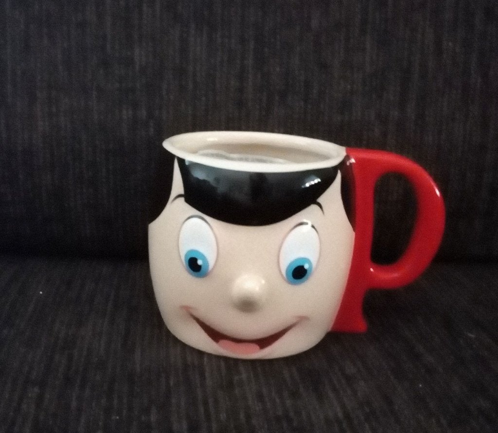 Pinokkio - Pinocchio mok - Disney - nieuw - Chocomel mok, Verzamelen, Ophalen of Verzenden, Peter Pan of Pinokkio, Nieuw, Servies
