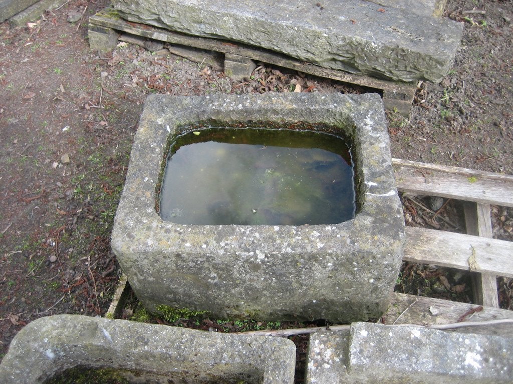 oude arduinen drinkbak, Ophalen, Gebruikt