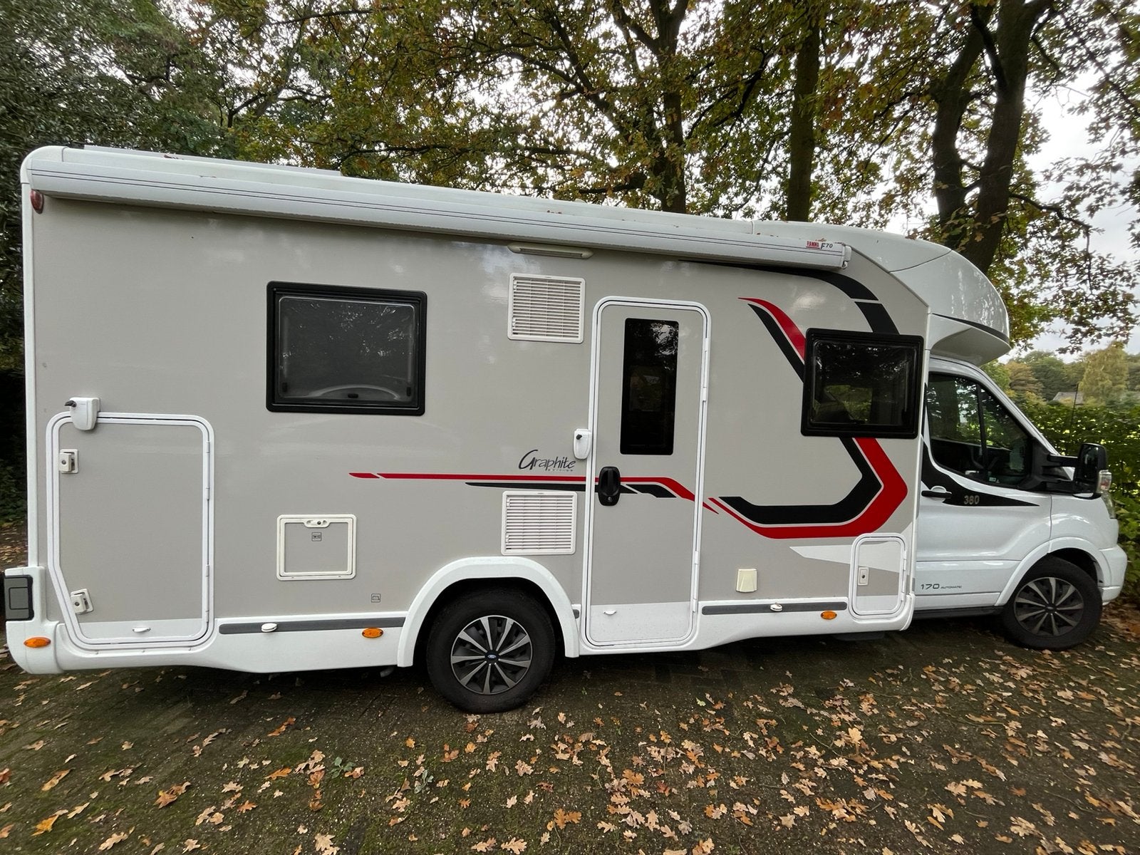 Caravans And Camping Zeer