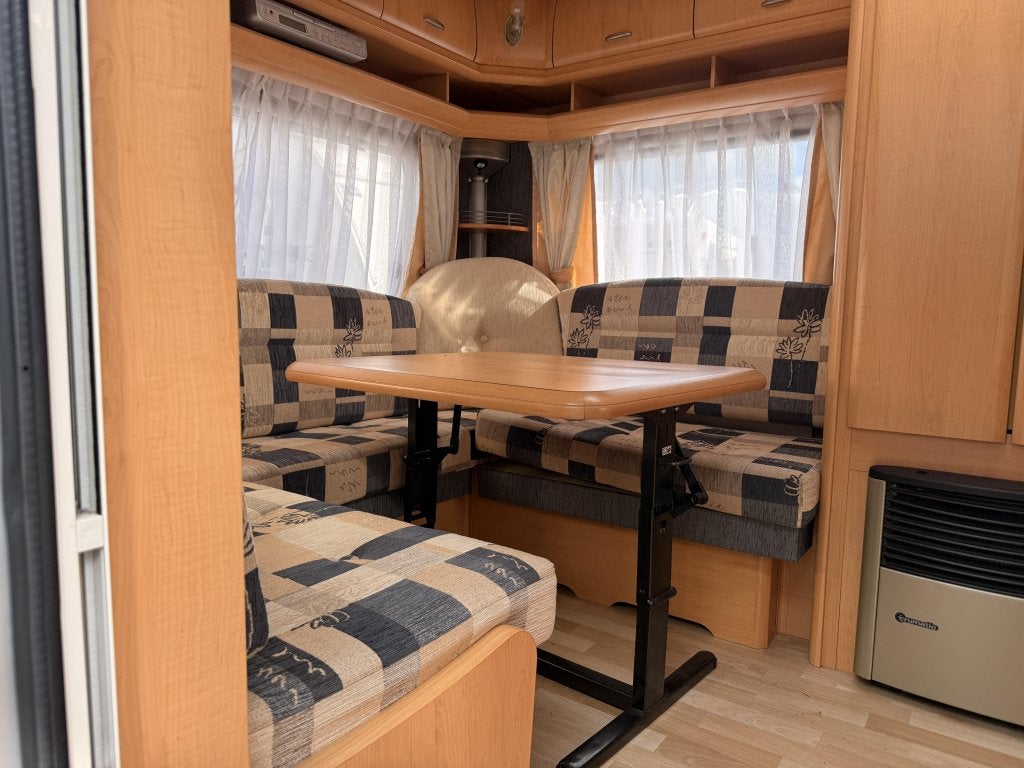Hobby De Luxe 495 UL Truma mover, Thule luifel (ZONDAG OPEN), Rondzit, Hobby, Bedrijf, 4 tot 5 meter