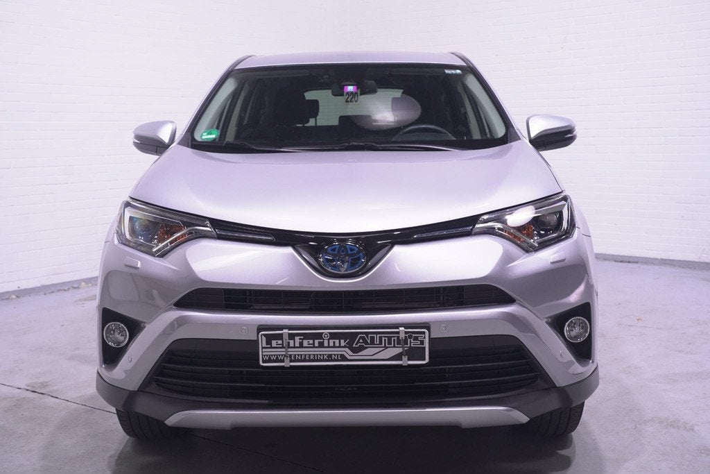 Toyota RAV4 2.5 Hybrid AWD Energy Team-Duitsland navigatie c, Auto's, Automaat, Stof, Gebruikt, 1650 kg
