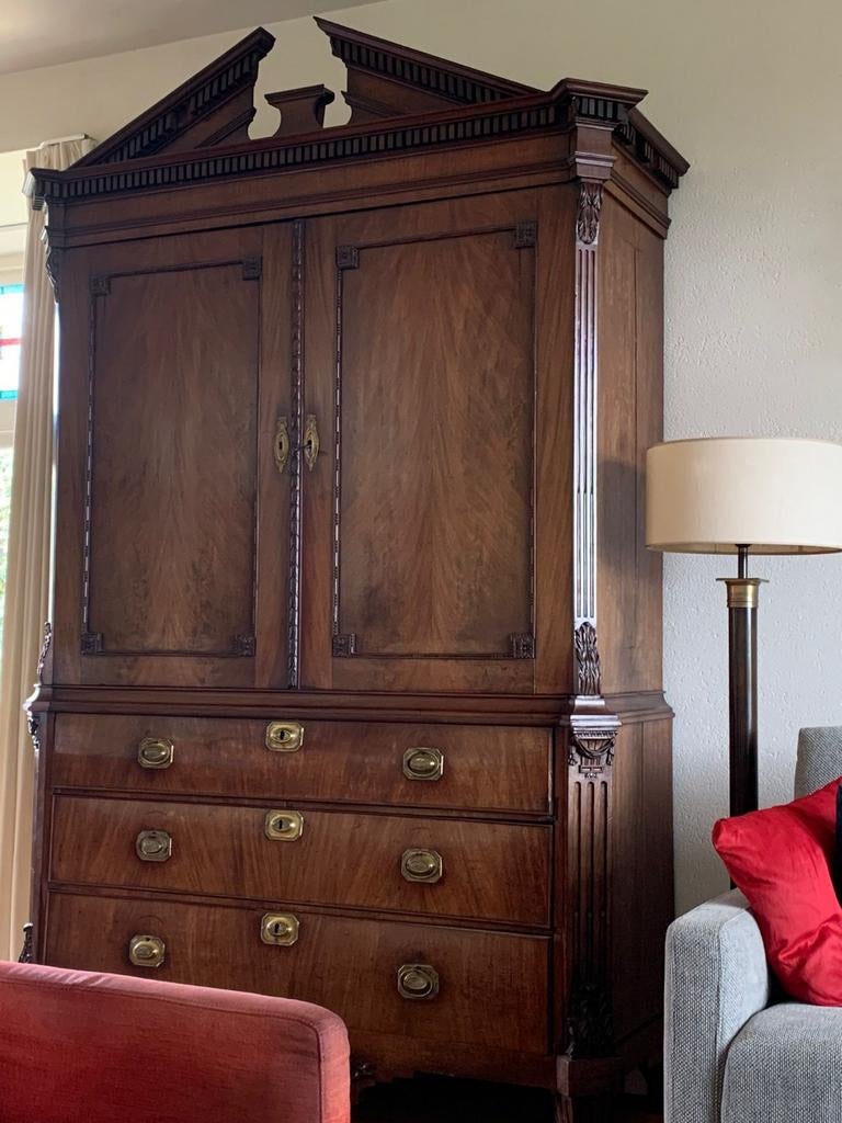Antiek kabinet, Ophalen