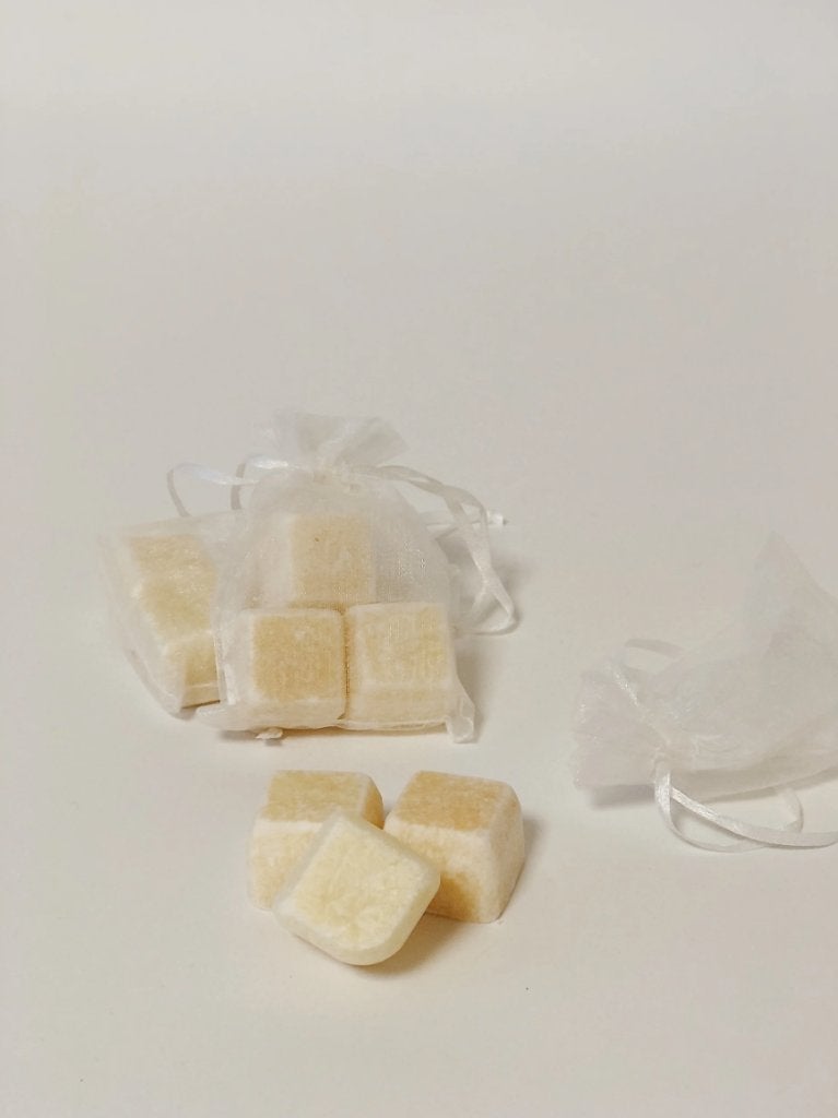 SET VAN 3 AMBERBLOKJES IN ZAKJE (NIEUW), Overige materialen, -, -, Nieuw
