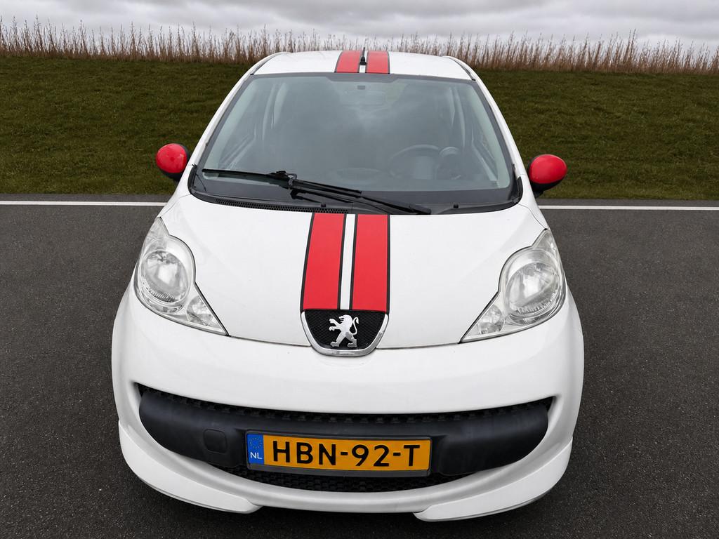 Peugeot 107 1.0-12V XR / RALLY SPORT UITVOERING / SUPERKOOPJ, Voorwielaandrijving, Stof, Zwart, 4 stoelen