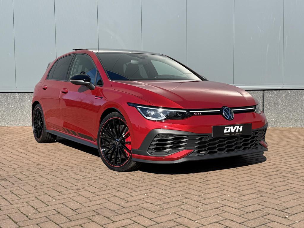 Volkswagen Golf 2.0 TSI GTI Clubsport PANO | AKRA | NURBURG, Auto's, Stof, Gebruikt, Euro 6, 4 cilinders