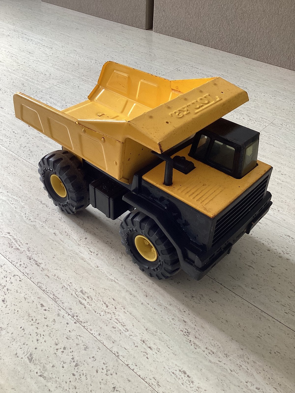 Tonka vrachtwagen (groot model), Ophalen, Gebruikt