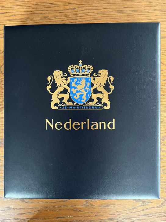 Gevuld DAVO Album NEDERLAND – 117 bladen met velletjes, Ophalen of Verzenden