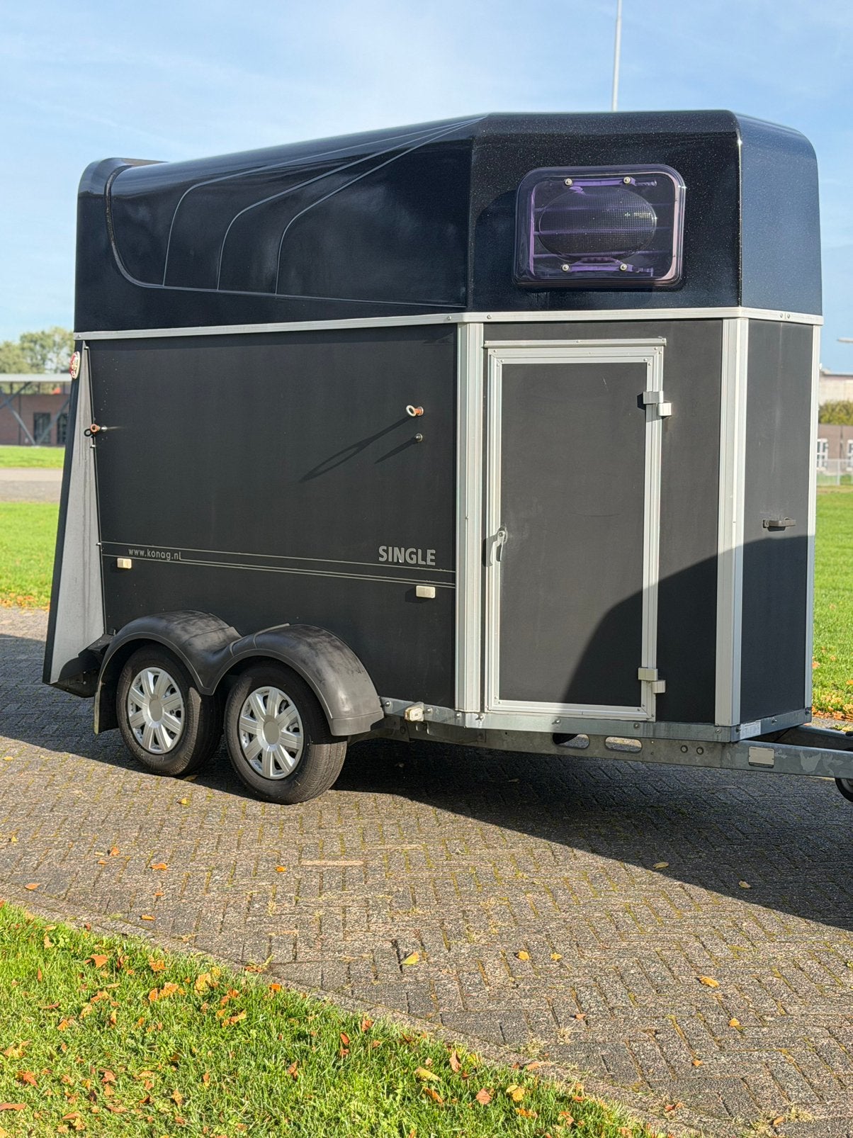 Humbaur 1.5 paards trailer 2007 zeer netjes black edition, Ophalen, Zo goed als nieuw, Hout, 1½-paards trailer