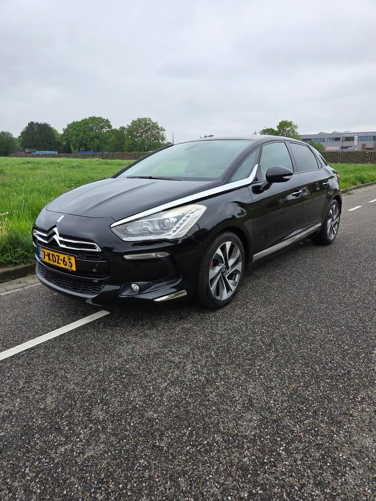 Citroën DS5 Automaat 2013 | Panodak | Leder | APK 2027, Auto's, 745 kg, Zwart, Zwart, 75 €/maand
