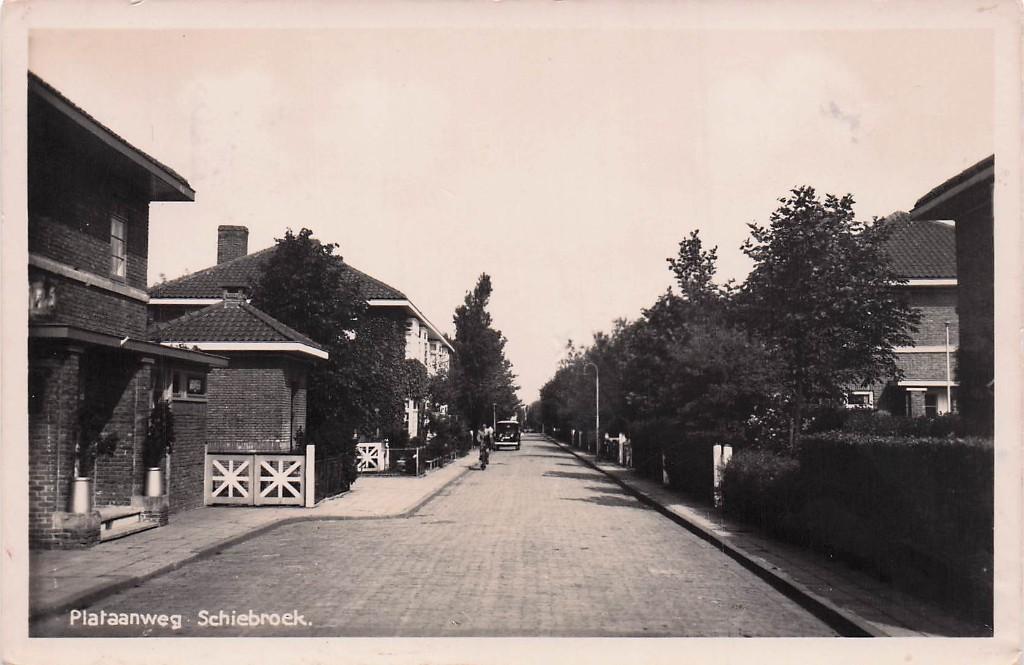 Schiebroek FOTOKAART - Plataanweg (1942), Ophalen of Verzenden, 1940 tot 1960, Gelopen, Zuid-Holland