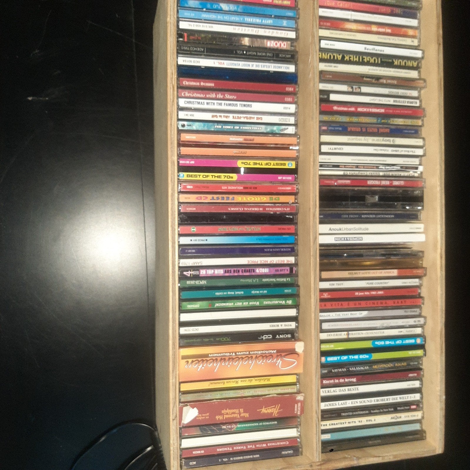 12 bakken met cd's., Ophalen, Gebruikt