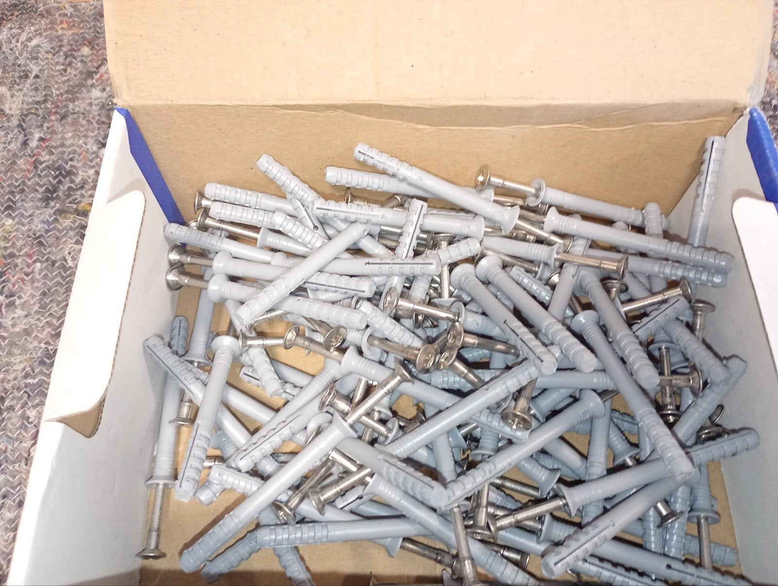Slagplug + Isolatieschotel RVS  6x60 - 100 stuks nagelplug, 50 tot 100 mm, Ophalen of Verzenden, Zo goed als nieuw, Pluggen
