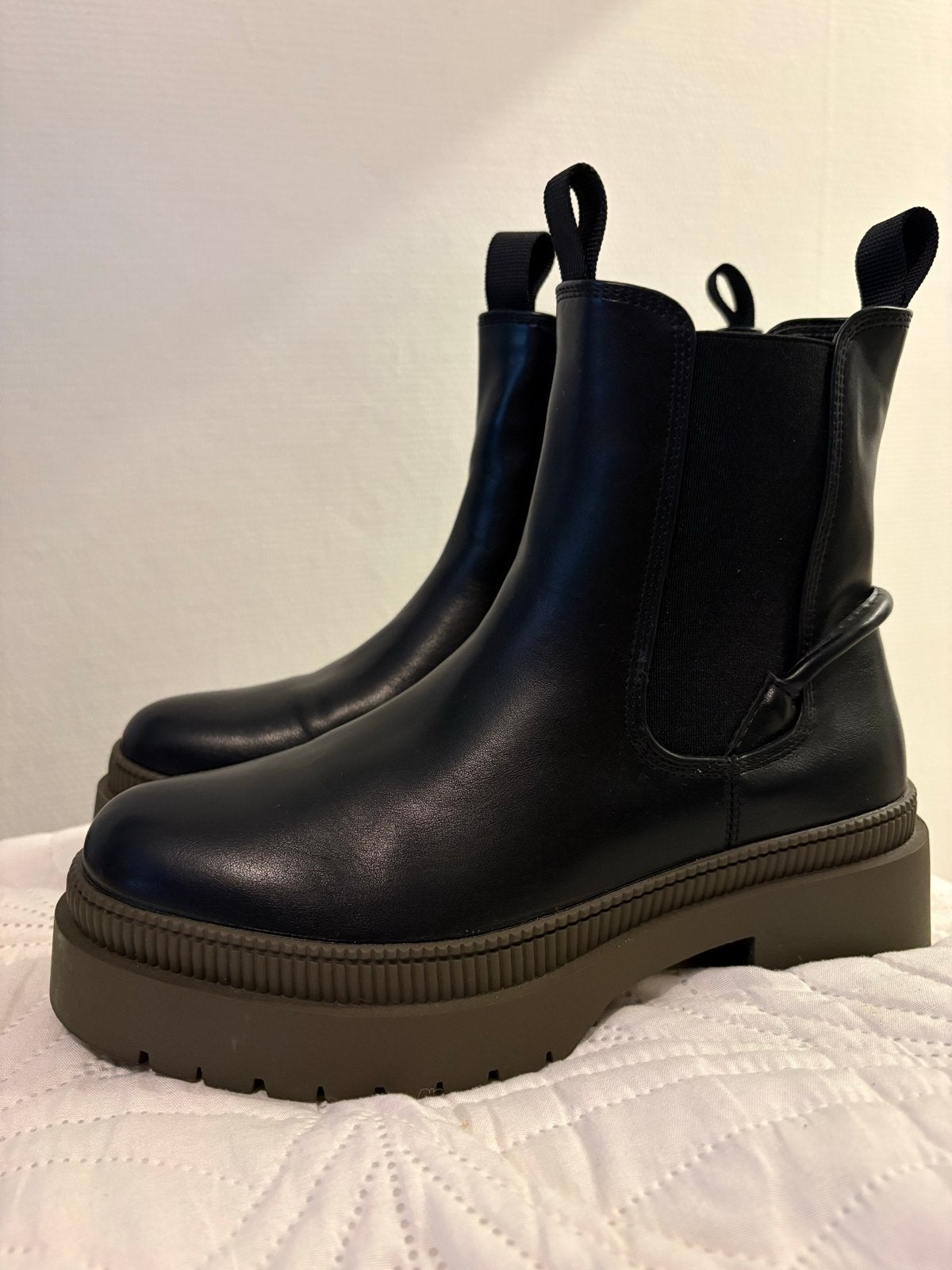 Nieuwe zwarte laarzen met dikke zool (leger groen), Zwart, Lage of Enkellaarzen, Nieuw, Ophalen of Verzenden