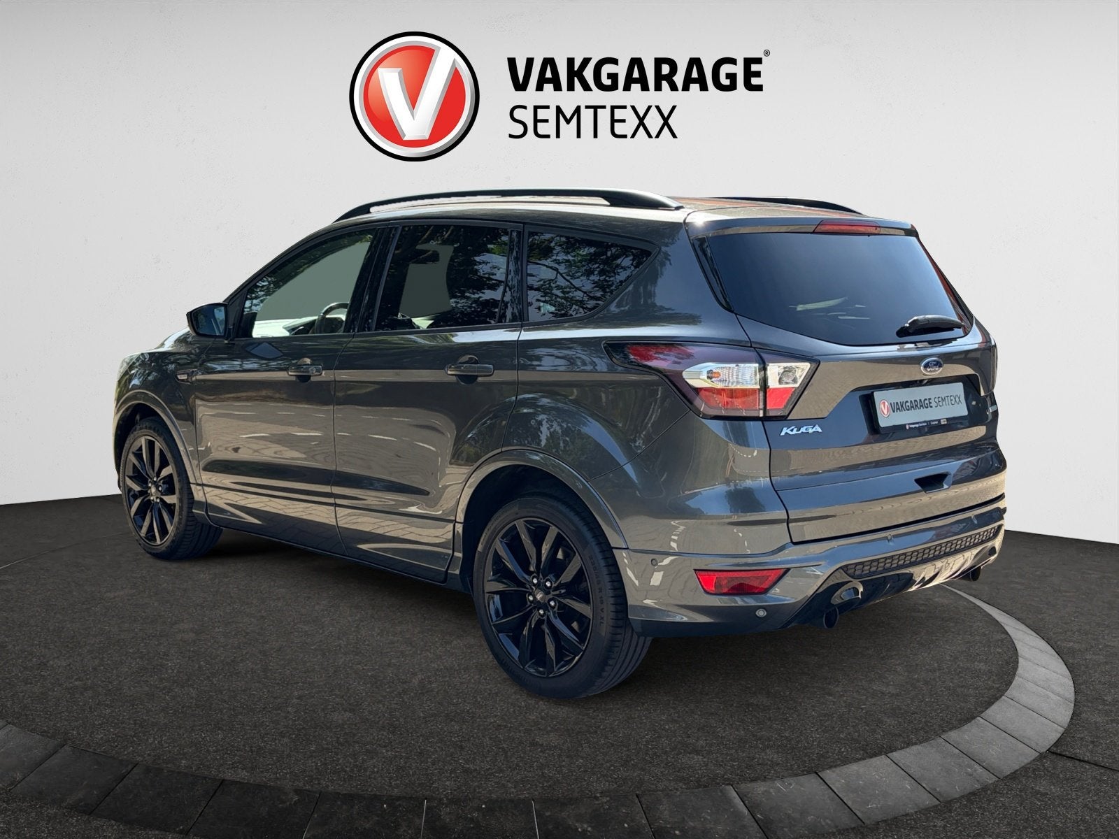 Ford Kuga 1.5 EcoBoost Vignale ST Line | Cruise | Camera | N, Auto's, 4 cilinders, Leder en Stof, Bedrijf, Handgeschakeld