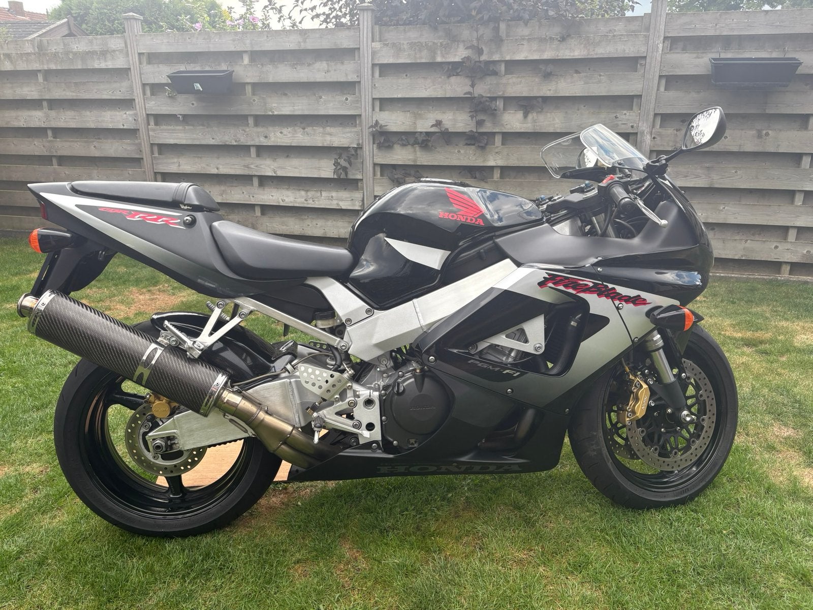 Honda fireblade 900RR SC44, Motoren, Motoren | Honda, Sportuitlaat, 4 cilinders, Gebruikt, Super Sport