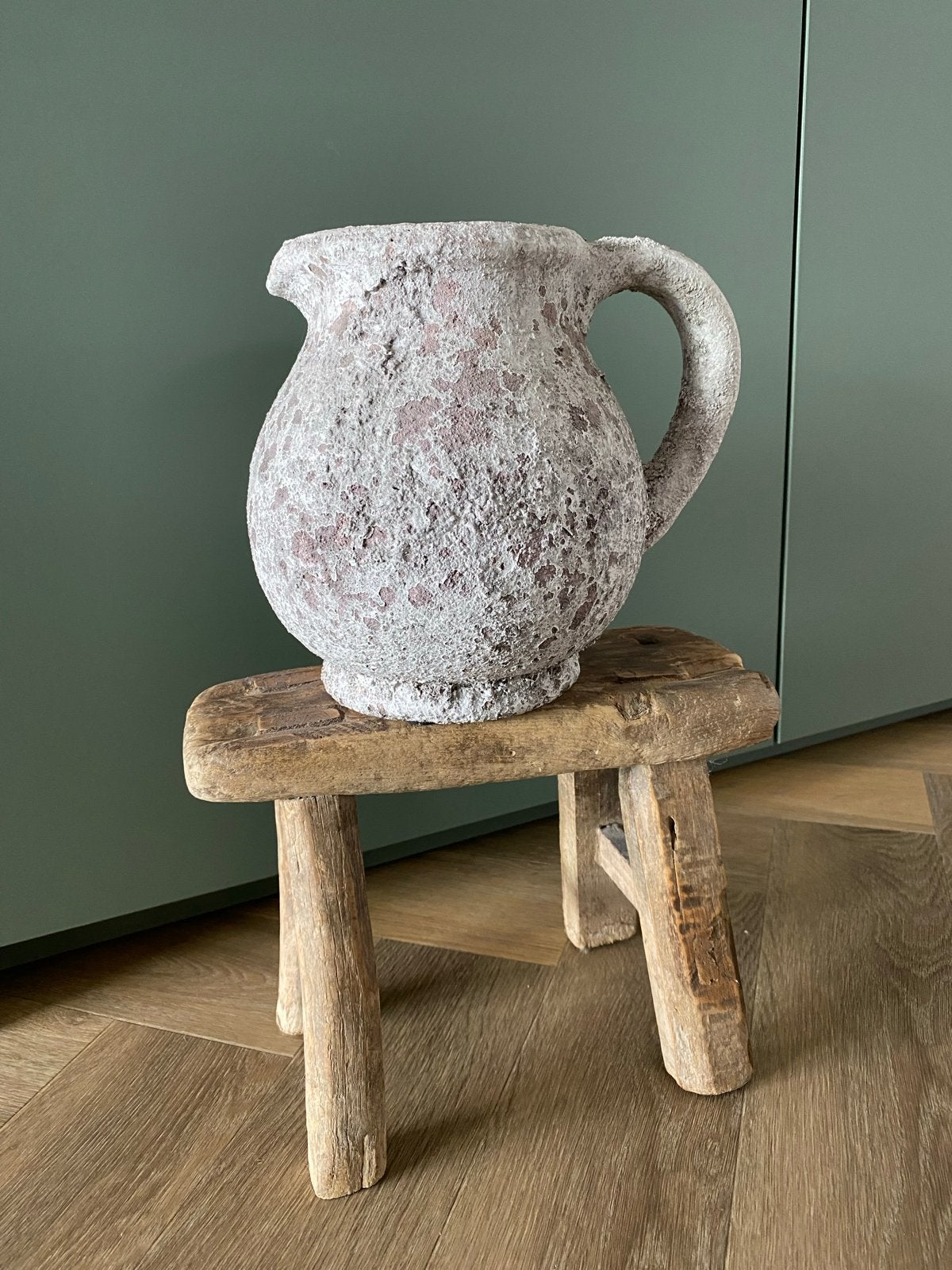 Decoratieve kruik/vaas met rustieke uitstraling, Ophalen