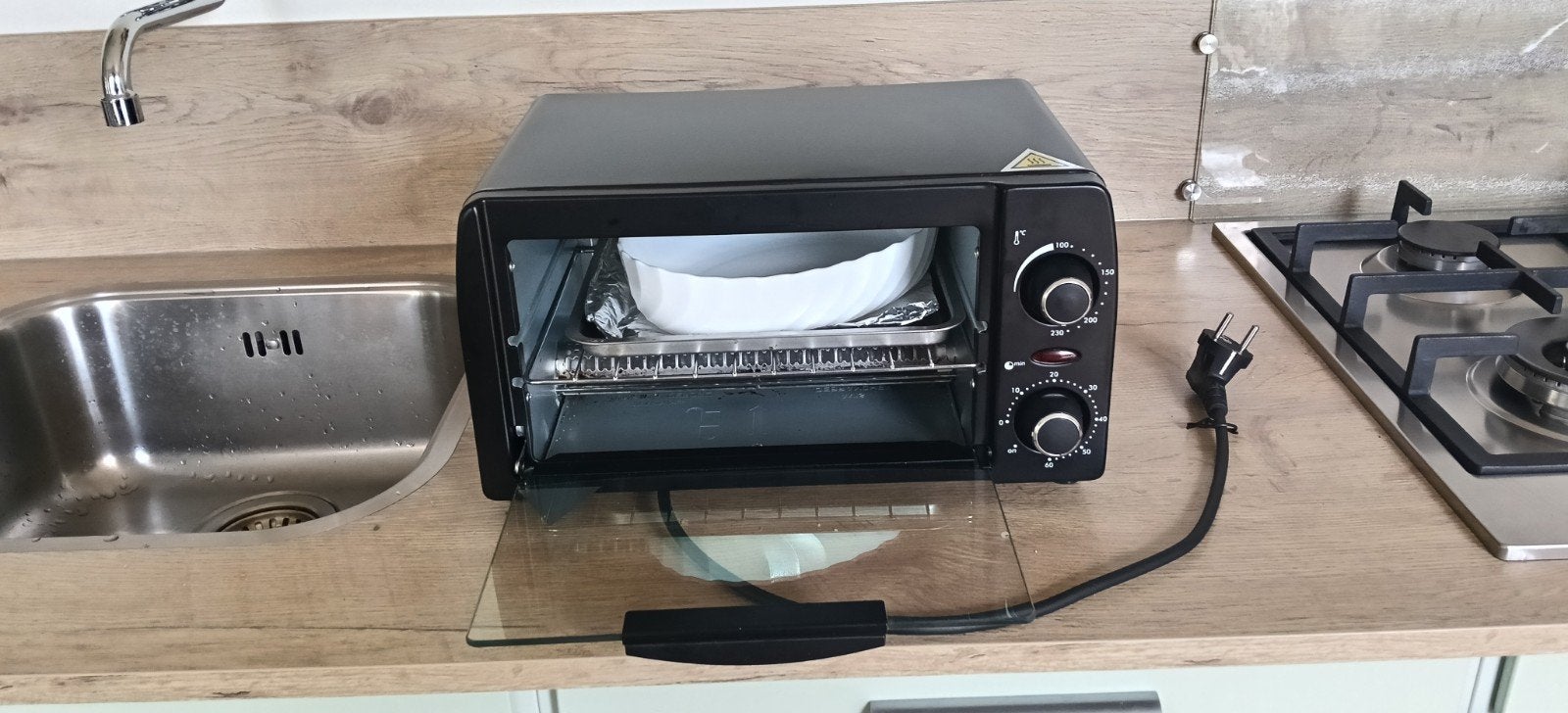 Compacte Campingoven 800W - Ideaal voor onderweg!, Ophalen, Minder dan 45 cm, Minder dan 45 cm, Zo goed als nieuw