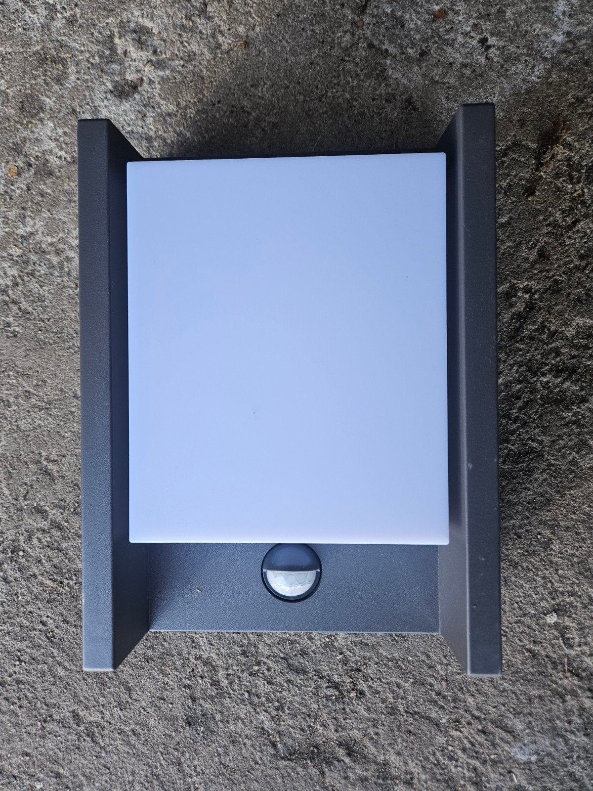 Philips buitenlamp met sensor, Ophalen of Verzenden, Netvoeding, 50 tot 250 watt, Wandlamp
