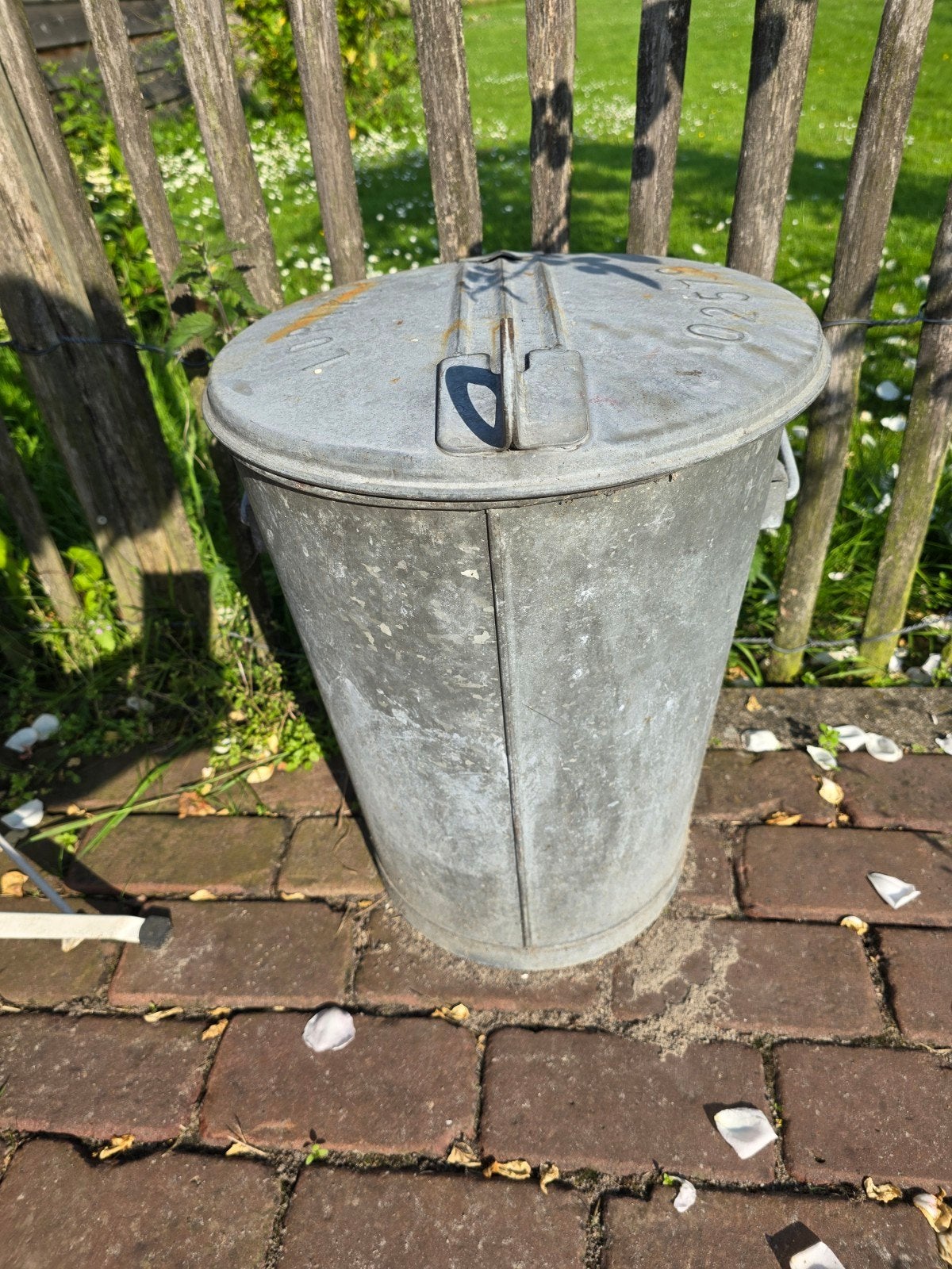 Vintage Zinken Emmer met Deksel - LOPIK, Ophalen