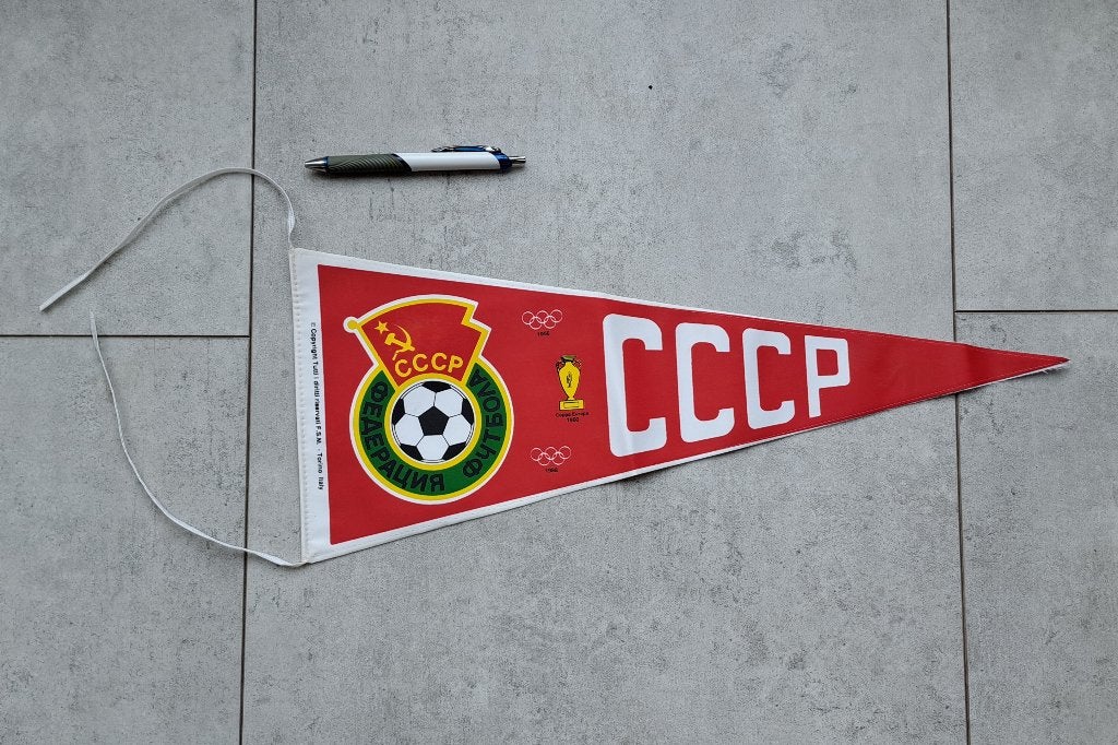 vaantje Sovjet Unie, Ophalen of Verzenden, Zo goed als nieuw, Buitenlandse clubs, Vaantje of Sjaal