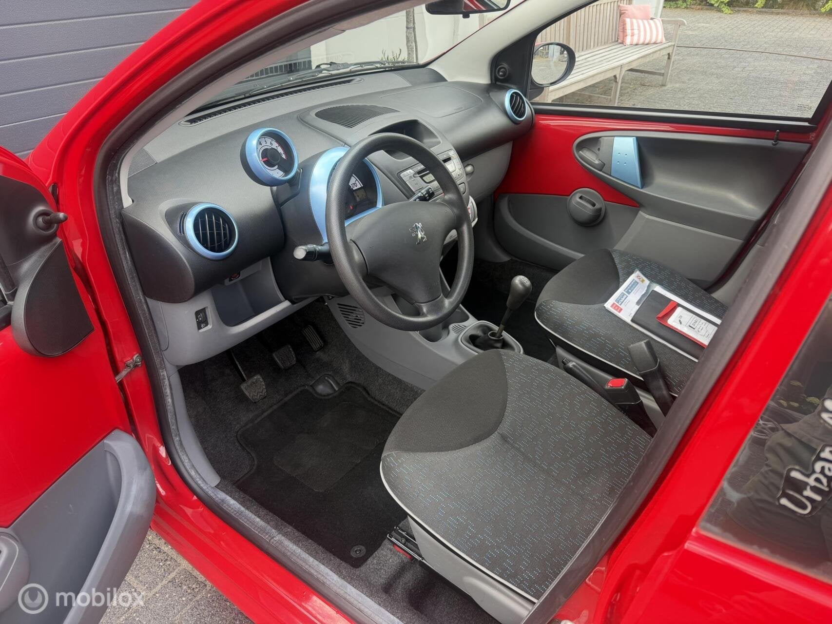Peugeot 107 1.0-12V|RIJKLAAR|1EIG|A-C|ISOFIX|AUX|NAP|GARANTY, Auto's, Voorwielaandrijving, Stof, Gebruikt, 4 stoelen