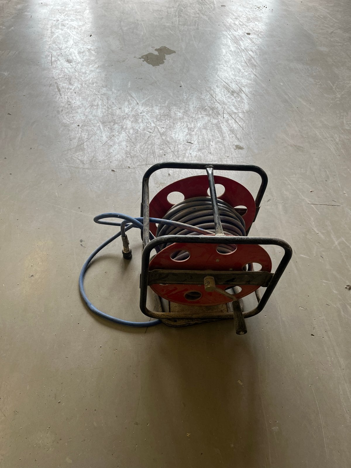 Luchtslanghaspel met 8mm slang, Ophalen, Gebruikt, 10 bar of meer, Minder dan 200 liter/min