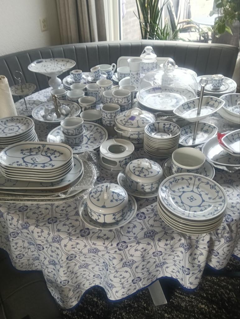 Blau saks servies compleet uitzoeken Saksisch, Antiek en Kunst, Antiek | Servies compleet, Ophalen