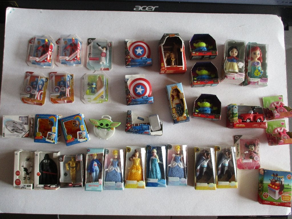 verzamelen Mini Brands 35 stuks, Ophalen of Verzenden, Zo goed als nieuw