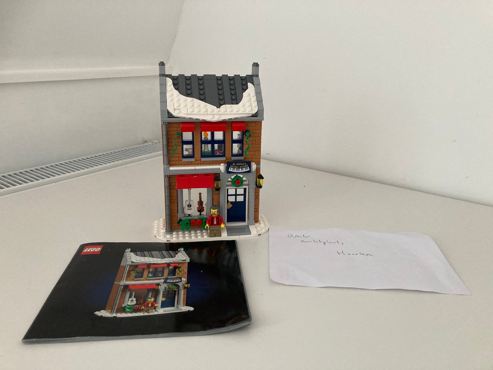 Lego 10308 music store., Ophalen of Verzenden, Zo goed als nieuw