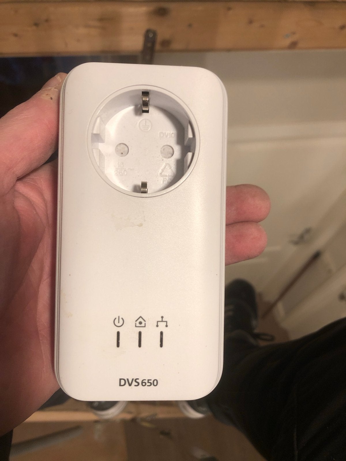 Devolo DVS 650 Powerline Adapter met stopcontact, Ophalen of Verzenden, Gebruikt