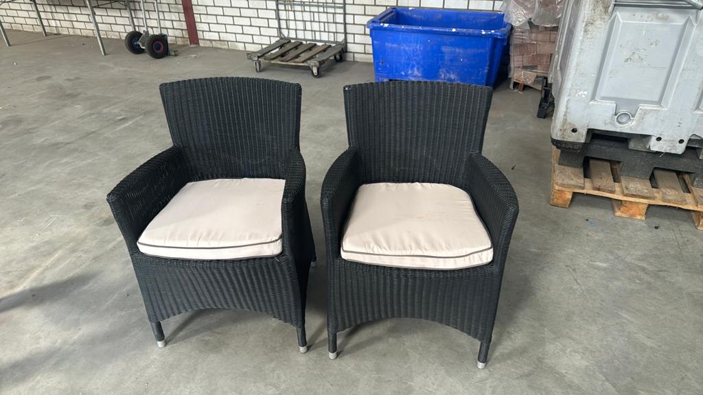 Tuinstoel 2x met kussen, Ophalen, Gebruikt, Kunststof