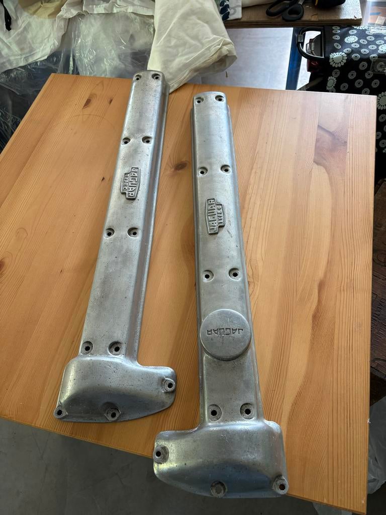 Jaguar Type C Kleppendeksels - Set van 2, Ophalen, Gebruikt