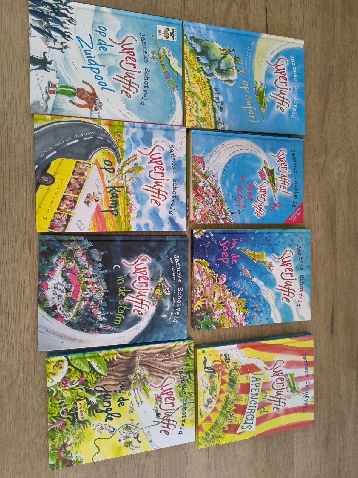 Superjuffie Boekenreeks - Janneke Schotveld, Ophalen of Verzenden, Zo goed als nieuw, Janneke Schotveld, Fictie algemeen